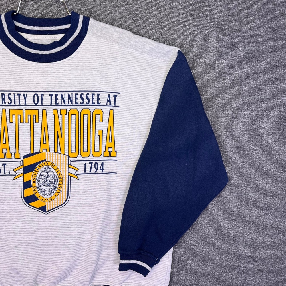 Gear Sweatshirt Unisex Large Grey Navy UTC Chattanooga Collegiate Vintage Retro - Picture 12 of 16